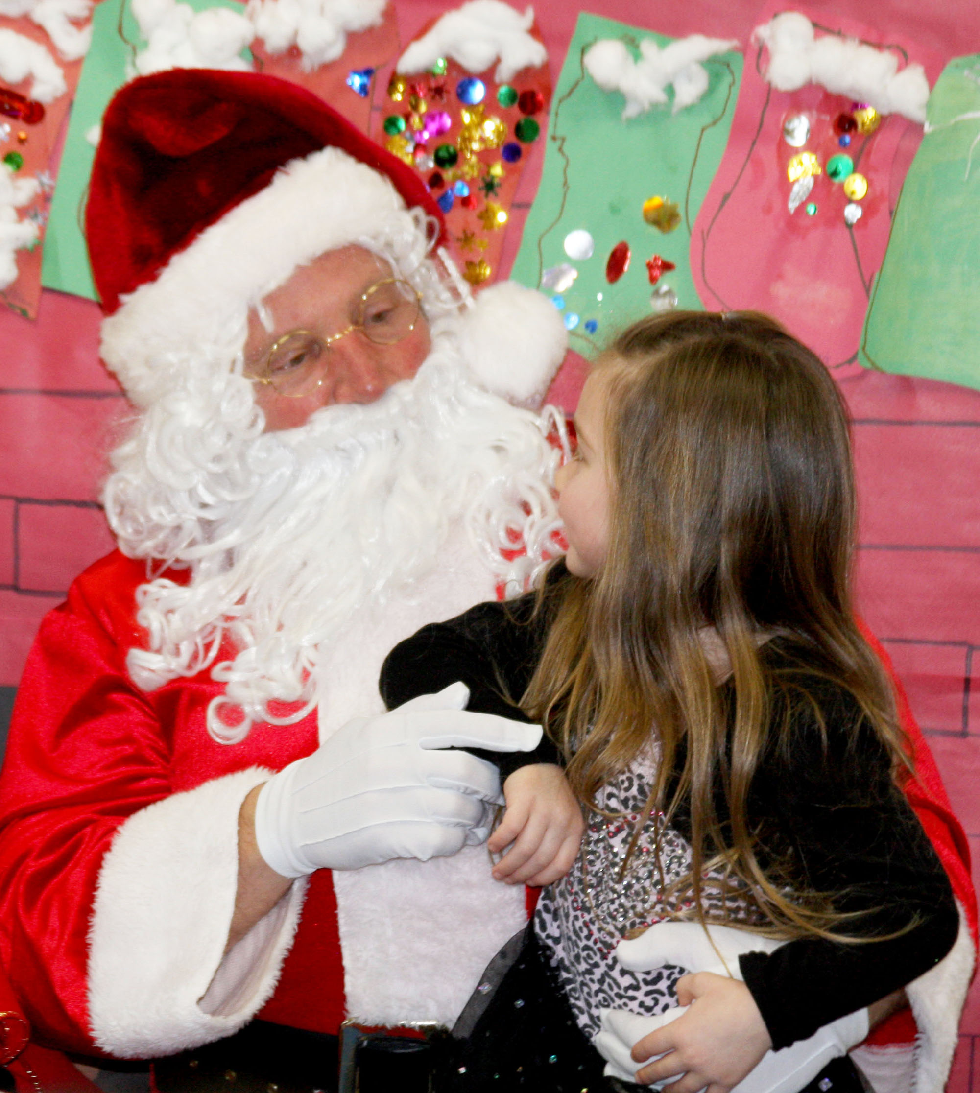 USA Gives Back for the Holidays
